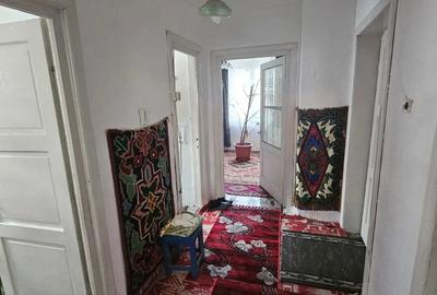 Apartament cu 2 camere decomandat în Vama - 5