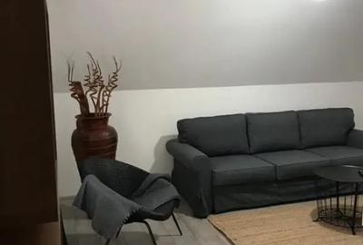 Apartament cu 2 camere decomandat în Complex Studențesc
