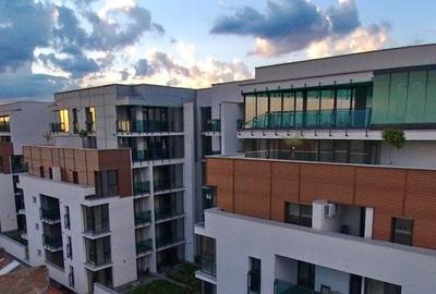 Apartament cu 4 camere decomandat în Central - 1