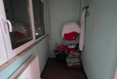 Apartament cu 3 camere semidecomandat, mobilat în Titan - 11