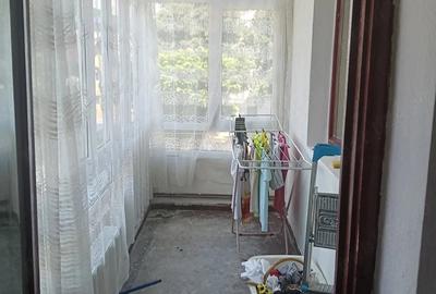 Apartament cu 4 camere semidecomandat în Central - 1