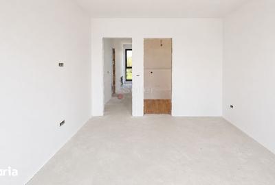 Casă cu 4 camere cu Teren 538 Mp în IAR