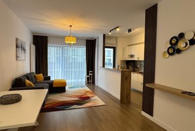 Apartament cu 2 camere semidecomandat, mobilat în Baza 3