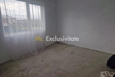 Casă cu 3 camere cu Teren 2172 Mp în Vedea