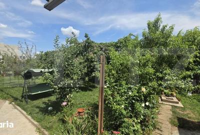 Casă cu 3 camere cu Teren 561 Mp în Bercu Roșu