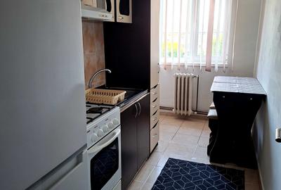 Apartament cu 2 camere decomandat în Ostroveni