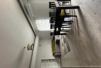 Apartament cu 4 camere decomandat în Florești
