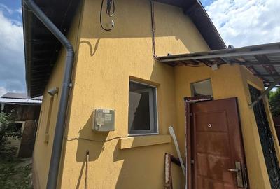 Casă cu Teren 135 Mp în Cornu