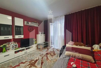 Apartament cu 2 camere semidecomandat, mobilat în Ampoi 1