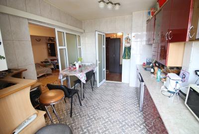 Apartament cu 3 camere decomandat în Siderurgiștilor - 6