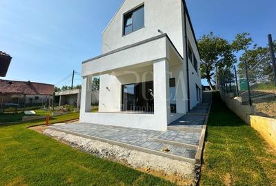 Casă individuală cu 4 camere cu Teren 873 Mp în Feleacu - 2