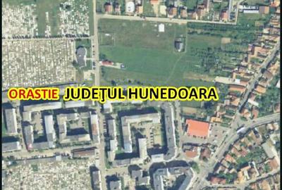 Teren de 4300 mp, în Central