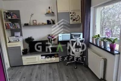 Apartament cu 3 camere semidecomandat în Zorilor - 3