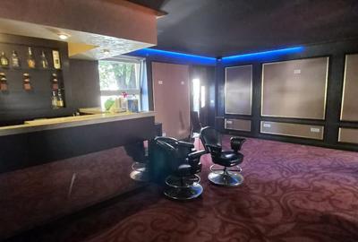 Spațiu comercial, de 80 mp, în Complex Studențesc