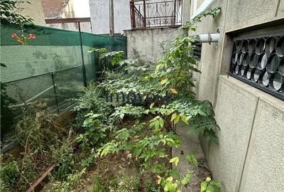 Casă cu 3 camere în Central