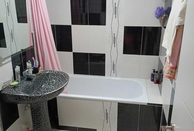 Apartament cu 4 camere decomandat în Central - 16