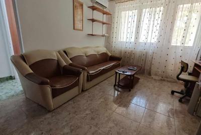 Apartament cu 2 camere semidecomandat în Palazu Mare - 1