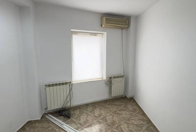 Casă individuală cu 4 camere cu Canalizare în P-ța Unirii - 8