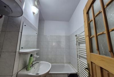 Apartament cu 3 camere decomandat în Păcurari - 3