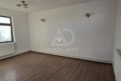Spațiu comercial, de 140 mp, în Central - 9