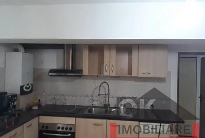Casă cu 6 camere cu Teren 200 Mp în Central - 8