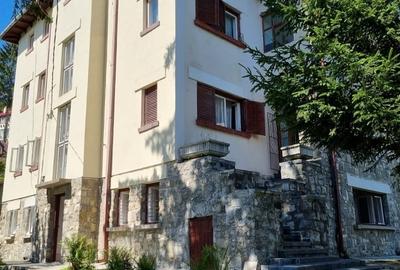 Casă cu 25 camere cu Teren 1000 Mp în Ultracentral