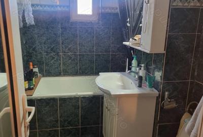 Apartament cu 3 camere decomandat în Poarta 6 - 2