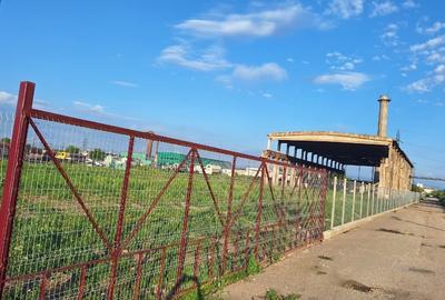 Spațiu industrial, de 2,000 mp, în Central - 3