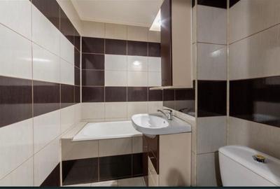 Apartament cu 3 camere decomandat în Găvana - 3