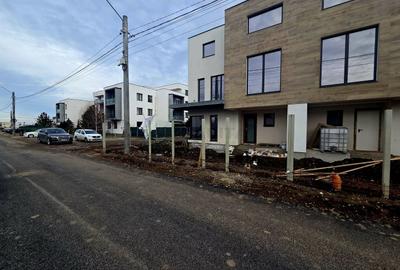 Duplex cu 7 camere cu Canalizare în Tunari - 3