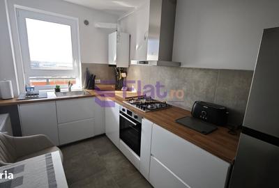Apartament cu 2 camere decomandat în Tractorul