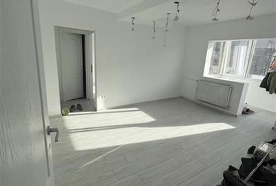 Apartament cu 2 camere semidecomandat în Girocului - 1