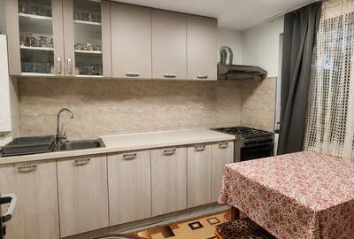 Casă cu 4 camere cu Teren 600 Mp în Ernei