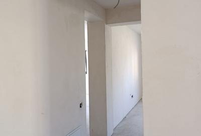 Casă cu 4 camere cu Teren 350 Mp în Dâmbul Rotund