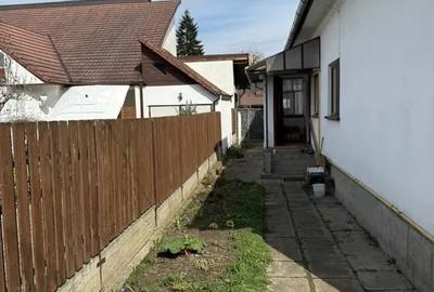 Casă cu 3 camere în Central