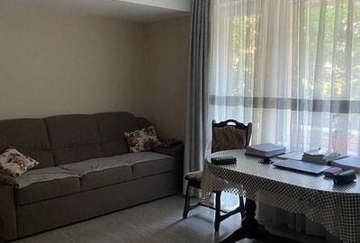 Apartament cu 3 camere în Progresul - 5
