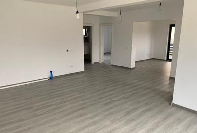 Casă cu 3 camere în Hemeiuș - 1