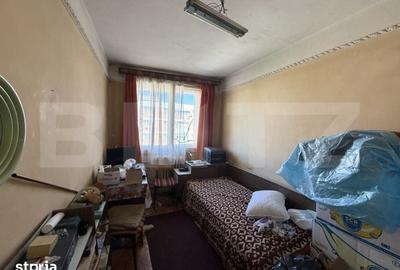 Apartament cu 3 camere semidecomandat în Central - 5