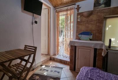 Casă cu 2 camere cu Teren 150 Mp în Km 5