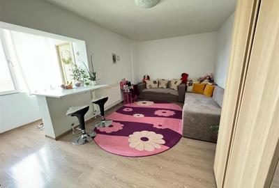 Apartament cu 2 camere decomandat în 9 Mai