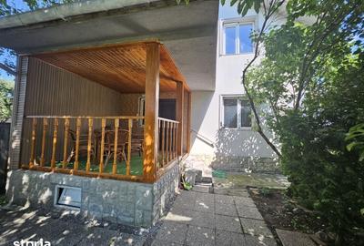 Casă cu 4 camere cu Teren 400 Mp în Șerbănești - 1