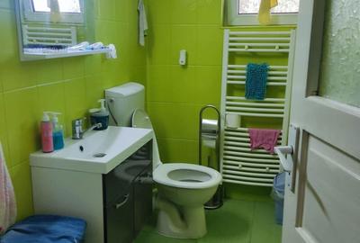Casă cu 5 camere cu Teren 500 Mp în Berceni - 2
