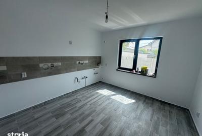 Casă cu 3 camere cu Teren 300 Mp în Central - 7