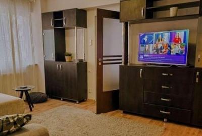 Apartament cu 2 camere semidecomandat, mobilat în Cișmigiu