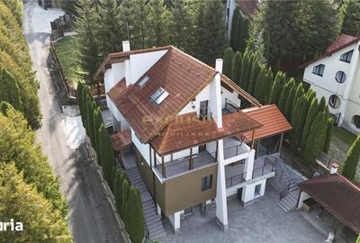 Casă cu 9 camere cu Teren 600 Mp în Central
