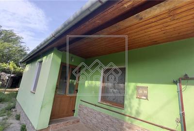 Casă cu 2 camere cu Teren 1167 Mp în Central - 4