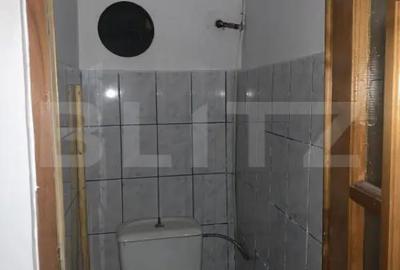 Spațiu comercial, de 60 mp, în Central - 4