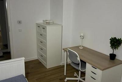 Apartament cu 3 camere decomandat, mobilat în Berceni