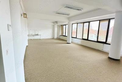 Spațiu comercial, de 100 mp, în Ultracentral - 3