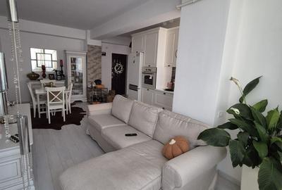 Apartament cu 2 camere semidecomandat în Chiajna